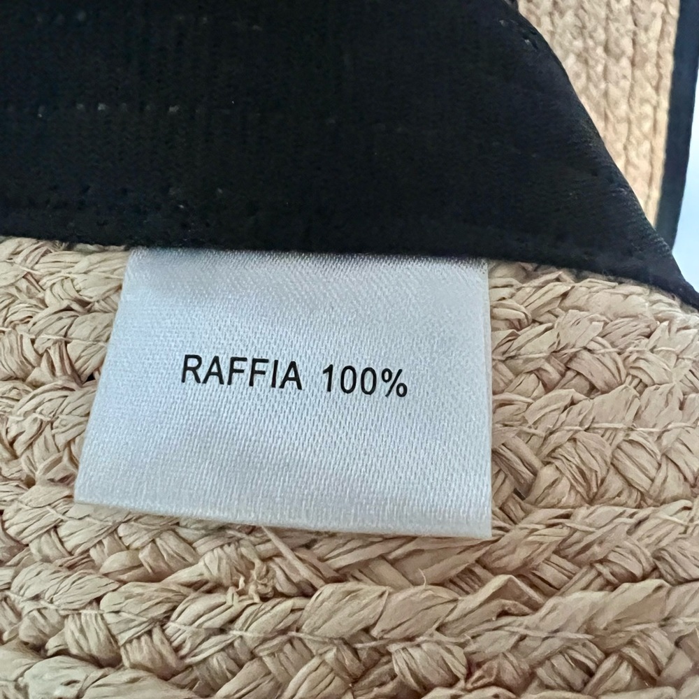 100% Raffia Hat - Picture 3 of 3